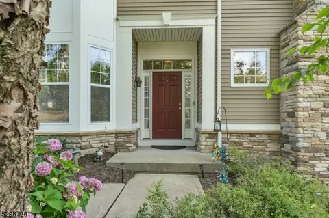 75 Indigo Rd, Hackettstown, NJ 07840 photo 2