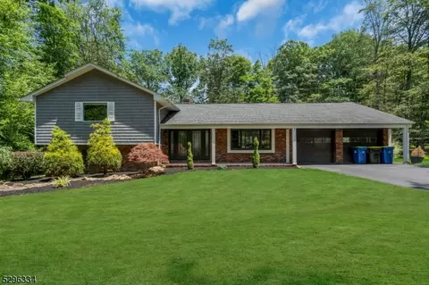 44 Skyline Dr, Warren, NJ 07059
