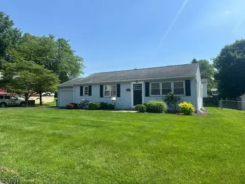 405 Pershing Ave, Phillipsburg, NJ 08865