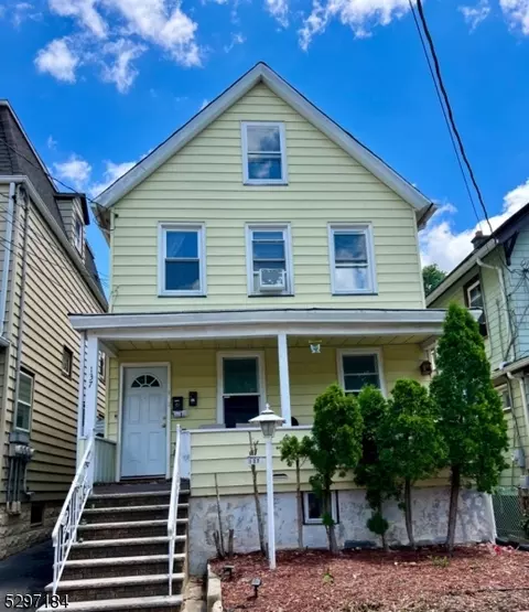 137 Columbus Pl, Roselle Park, NJ 07204