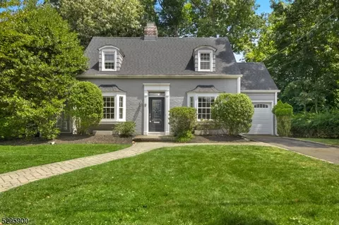 18 Francisco Ave, West Caldwell, NJ 07006
