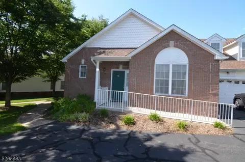 53 Samson Dr, Flemington, NJ 08822
