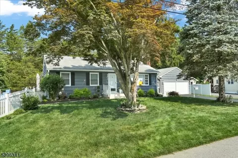60 Garbarino Ave, Wanaque, NJ 07465
