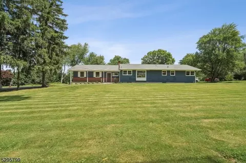 14 Randolph Ave, Randolph, NJ 07869