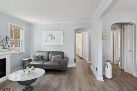 429 Fairview Ave, Middlesex, NJ 08846 photo 7