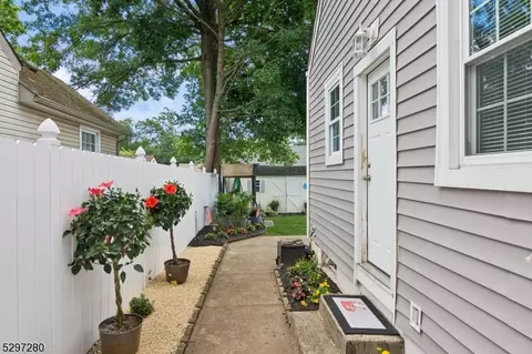 429 Fairview Ave, Middlesex, NJ 08846 photo 25