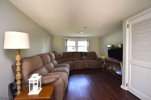 39 Cathyann Ct, Wayne, NJ 07470 photo 23