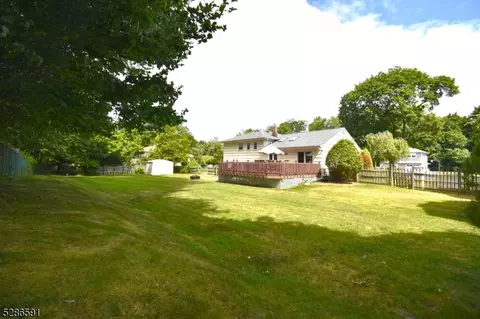 39 Cathyann Ct, Wayne, NJ 07470 photo 4