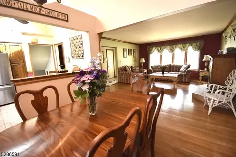 39 Cathyann Ct, Wayne, NJ 07470 photo 17