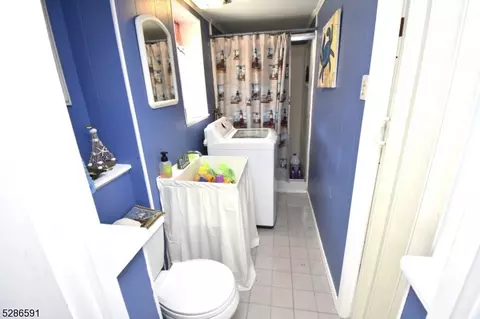 39 Cathyann Ct, Wayne, NJ 07470 photo 25