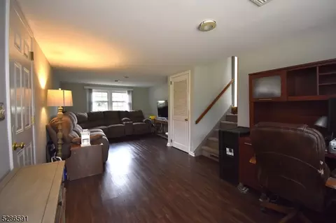39 Cathyann Ct, Wayne, NJ 07470 photo 22