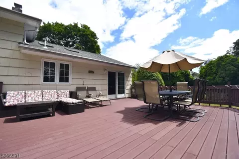 39 Cathyann Ct, Wayne, NJ 07470 photo 6