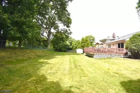 39 Cathyann Ct, Wayne, NJ 07470 photo 5