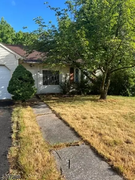 6 Woodbury Rd, Edison, NJ 08820