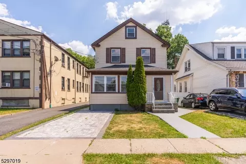 120 E 7th Ave, Roselle, NJ 07203