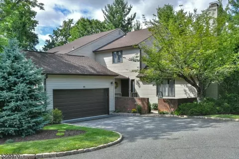 88 Fisher Rd, Mahwah, NJ 07430