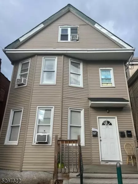 26 Martha Pl, Passaic, NJ 07055