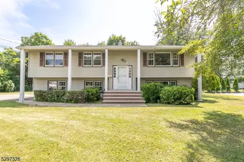 14 Mapledale Ave, Roxbury Twp, NJ 07876