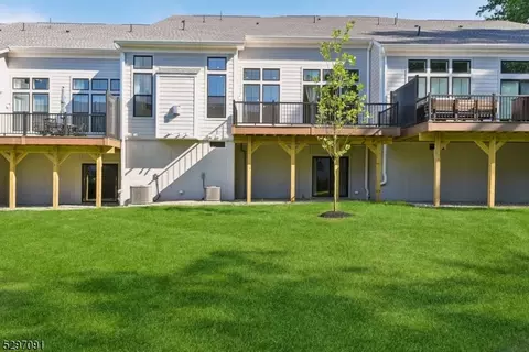6 Continental Pl, Warren, NJ 07059 photo 30