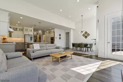 6 Continental Pl, Warren, NJ 07059 photo 11