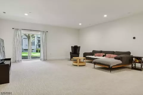 6 Continental Pl, Warren, NJ 07059 photo 24