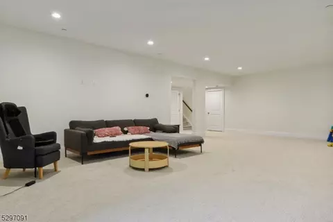 6 Continental Pl, Warren, NJ 07059 photo 26