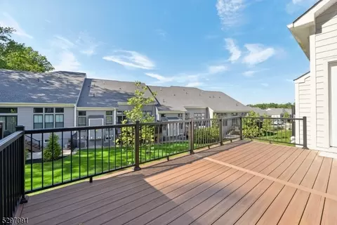 6 Continental Pl, Warren, NJ 07059 photo 28