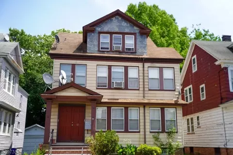 32 Poe Ave, Newark, NJ 07106