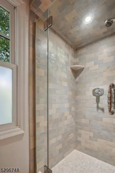 82 Druid Hill Rd, Summit, NJ 07901 photo 18