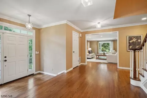 82 Druid Hill Rd, Summit, NJ 07901 photo 2