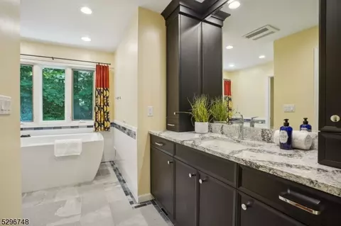 82 Druid Hill Rd, Summit, NJ 07901 photo 24