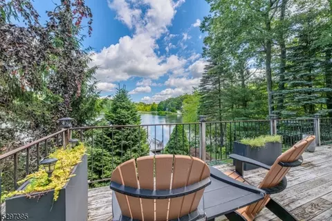 523 Upper Highland Lks Dr, Vernon Twp, NJ 07422