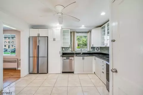41 Troy Dr #41A, Springfield, NJ 07081