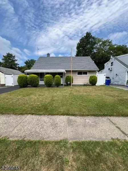 50 Greene Ave, Totowa, NJ 07512