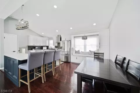 3 S Gate, Springfield, NJ 07081