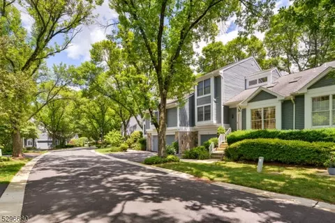 3 Timothy Ln, Bedminster, NJ 07921 photo 4