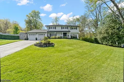 5 Craig Ct, Montville, NJ 07045
