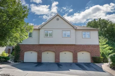 106 Sunrise Dr, Whippany, NJ 07981