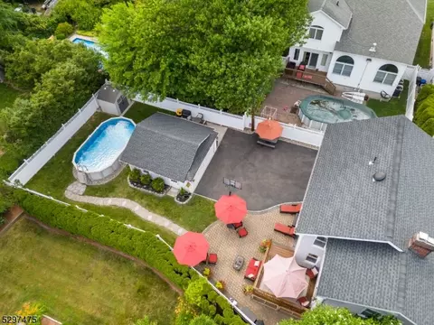313 High St, Nutley, NJ 07110 photo 5