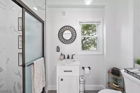 313 High St, Nutley, NJ 07110 photo 15