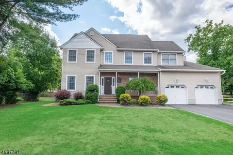 116 Riverdale Blvd, Pompton Lakes, NJ 07442