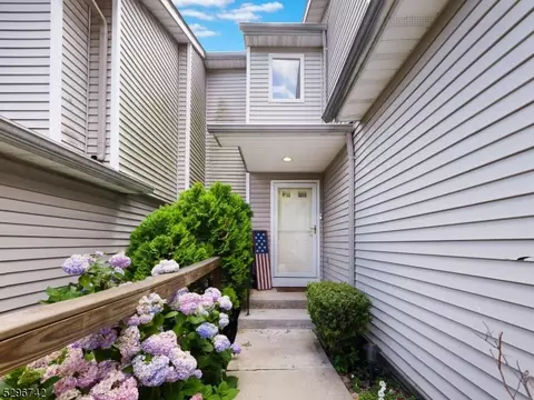 417 Heights Dr, Haledon, NJ 07508