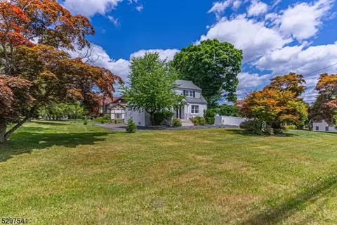 869 Ratzer Rd, Wayne, NJ 07470 photo 2