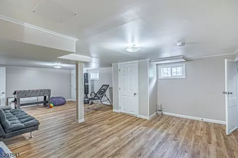 869 Ratzer Rd, Wayne, NJ 07470 photo 14