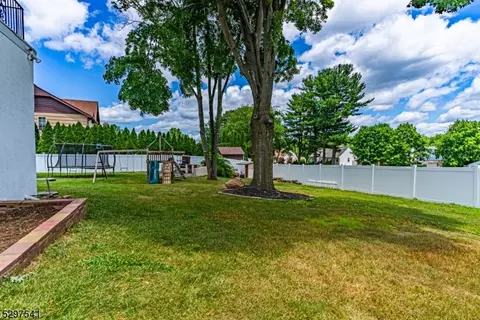 869 Ratzer Rd, Wayne, NJ 07470 photo 5