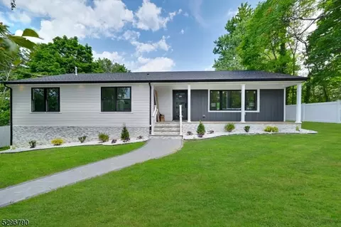 280 W Mt Pleasant Ave, Livingston, NJ 07039