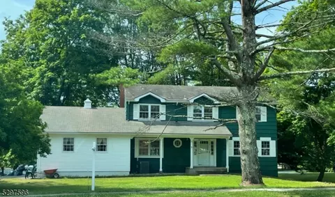 5 Tempe Wick Rd, Mendham Boro, NJ 07945