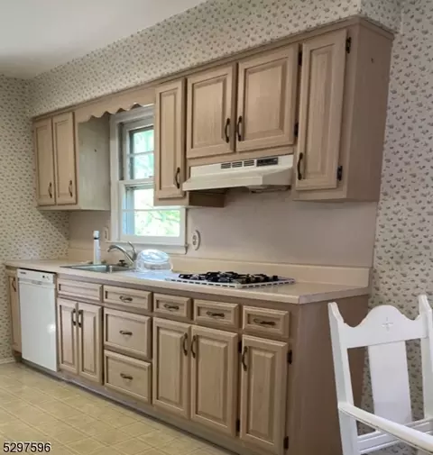 5 Tempe Wick Rd, Mendham Boro, NJ 07945 photo 6