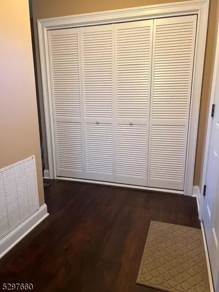 10 Markham Rd, Brick Twp, NJ 08724 photo 3