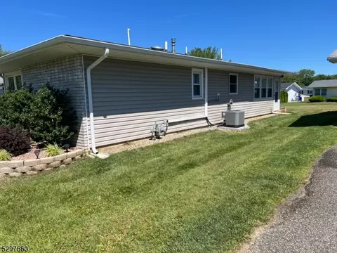 10 Markham Rd, Brick Twp, NJ 08724 photo 19